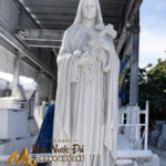 Tượng Đức Mẹ Teresa